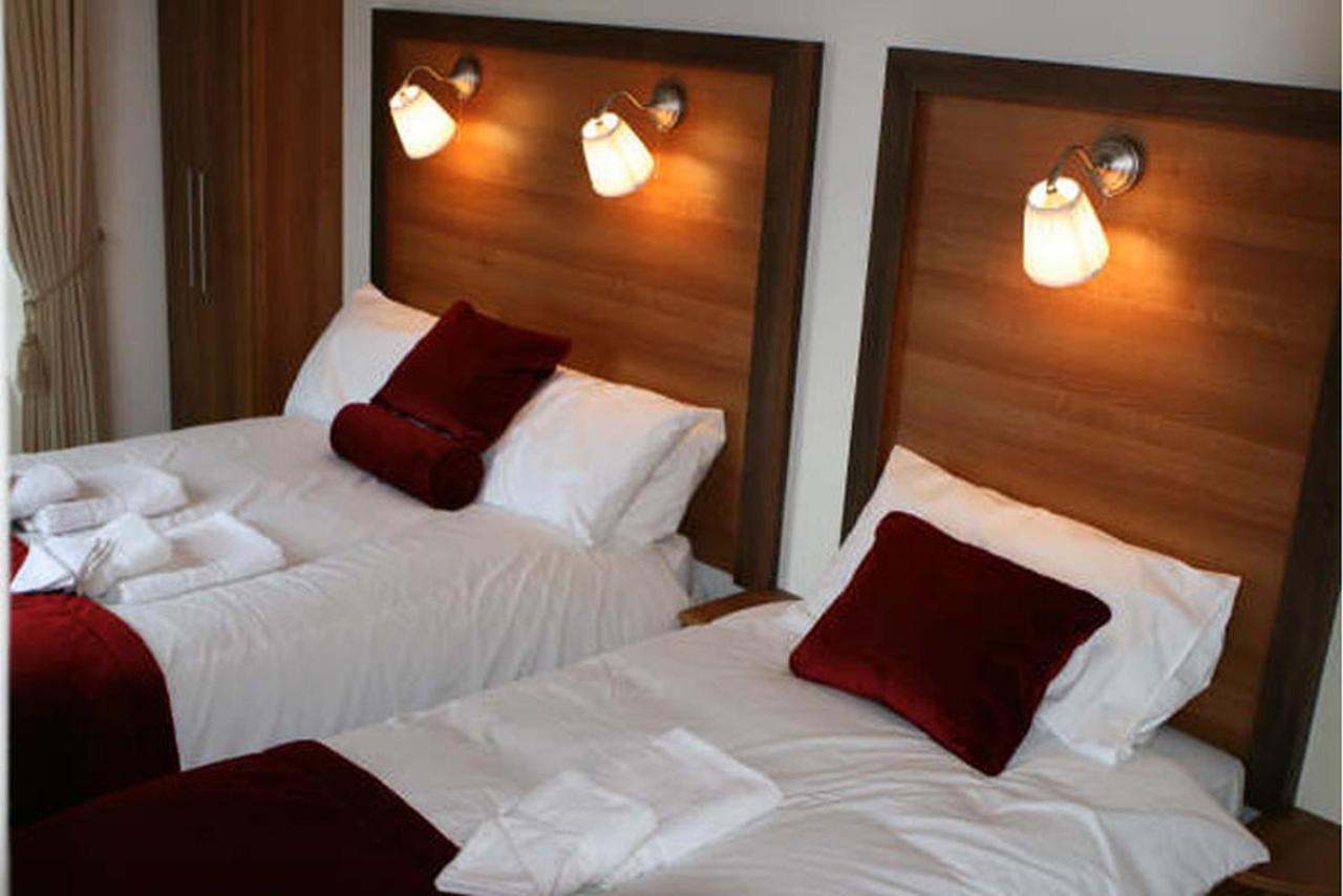 Ravine Hotel Lisdoonvarna Oda fotoğraf